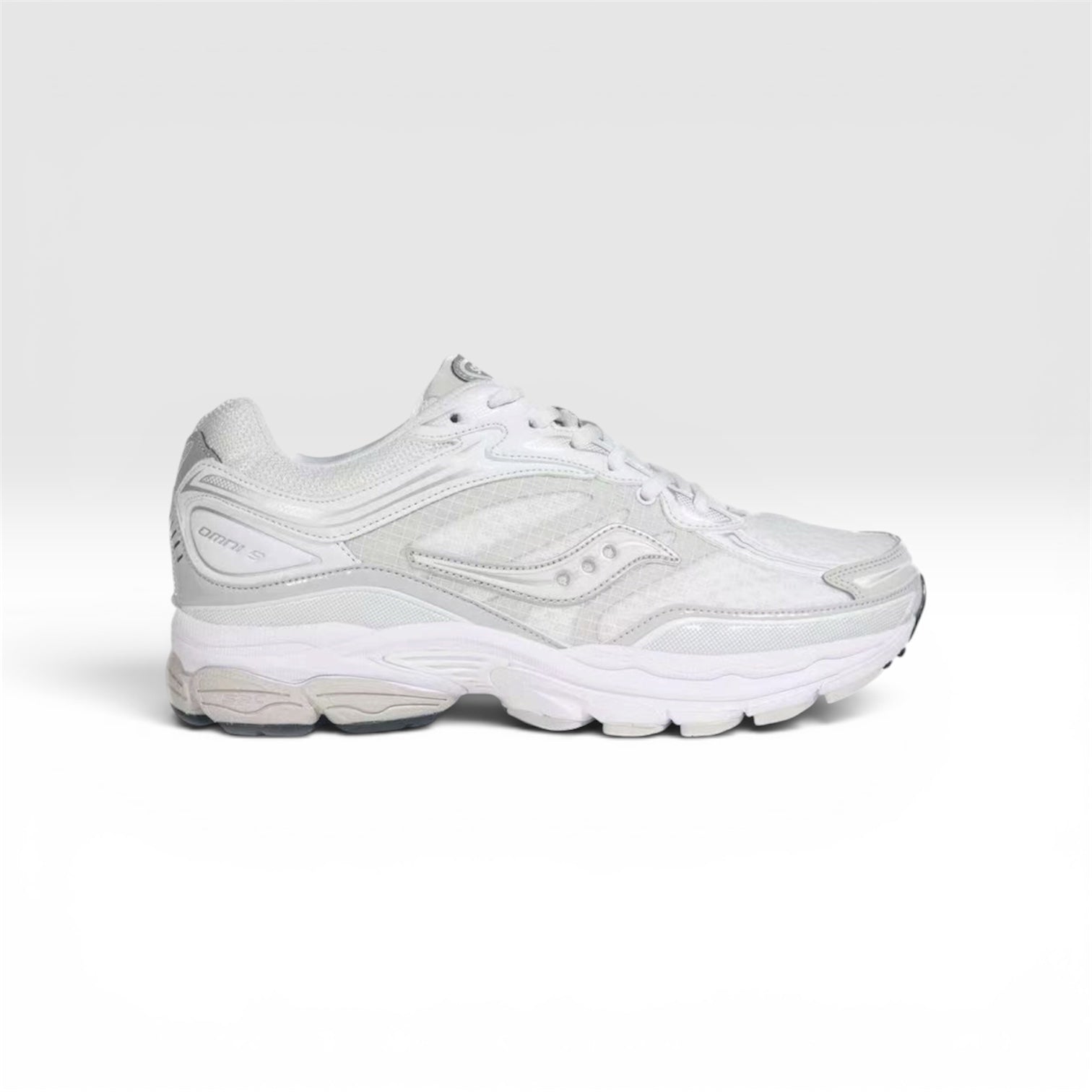 Saucony Omni 9 White